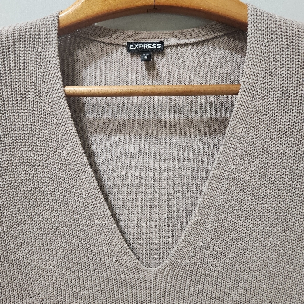 Express Women's V-Neck Sweater - Light Brown 100% Coton - Picture 2 of 11